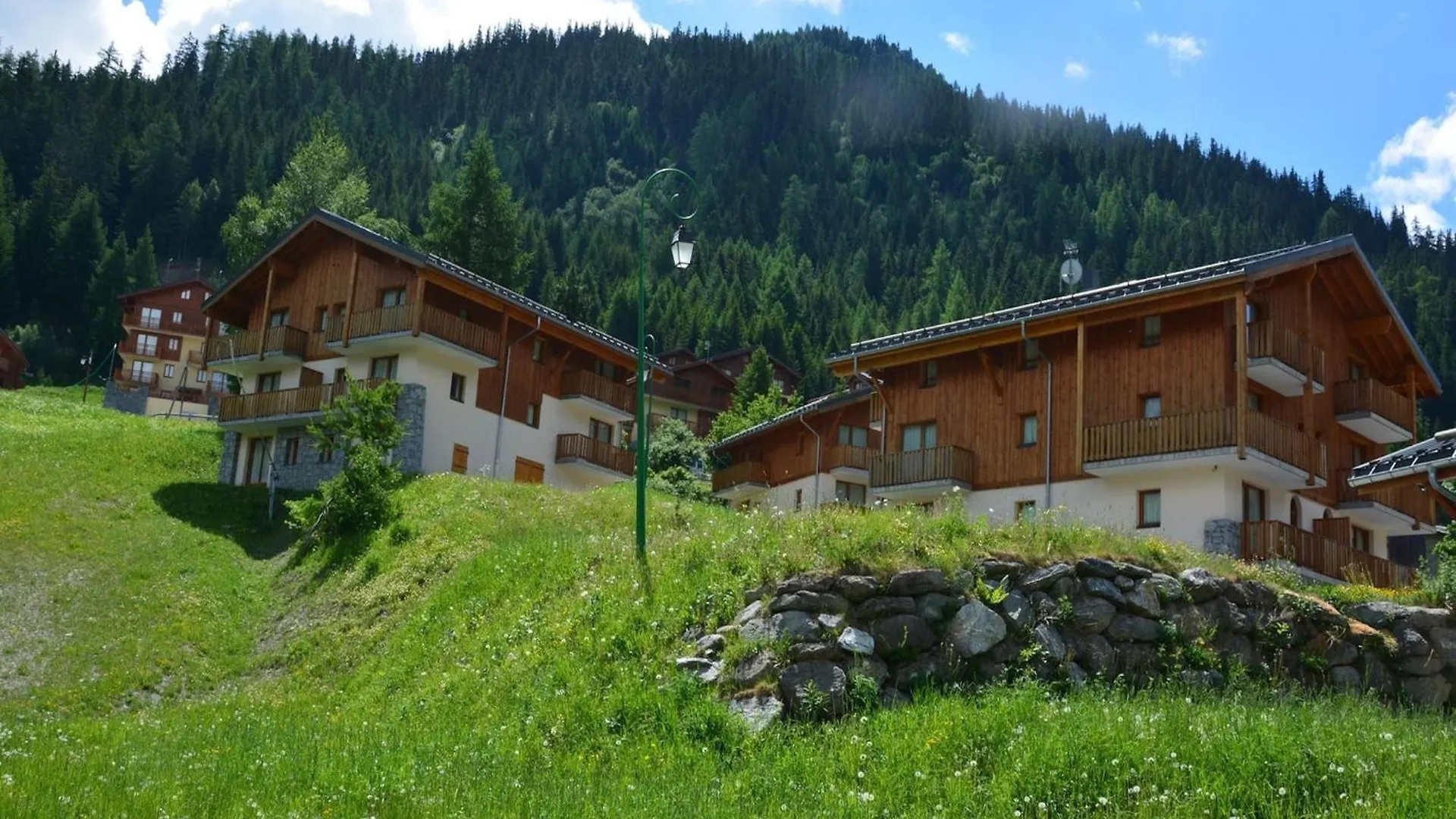 Comfortable Apartment In Valfrejus Ski-Slopes